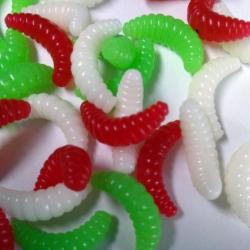 M&eacute;lange de 30 Leurres asticot souple - 22mm