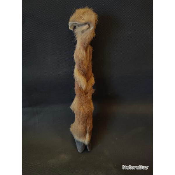 Petite patte de chevreuil tress�e