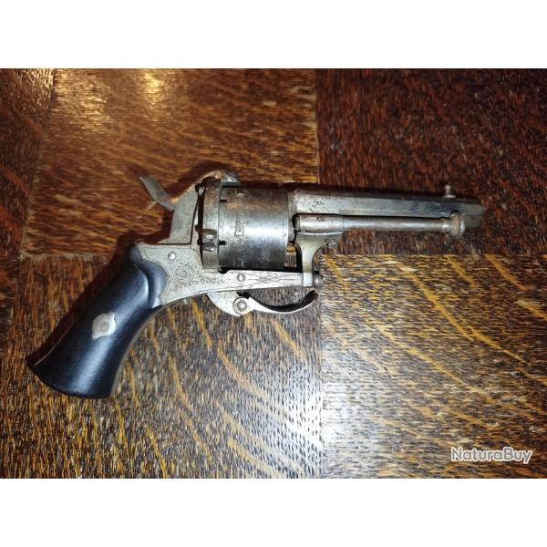 Revolver genre lefaucheux