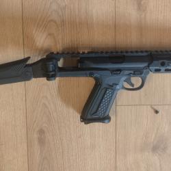 action army aap-01 avec garde-main et cross ATTENTION POUR PI&Egrave;CES.