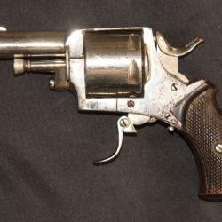 Buldog 320 nickell&eacute;