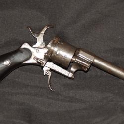 revolver &agrave; broches 9mm, a restaurer
