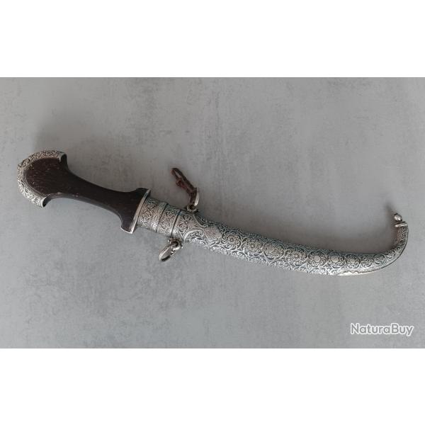 Koumya marocain d�but XXe si�cle garde et fourreau en argent