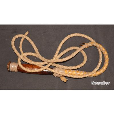 Fouet Ancien En Bois Et Cuir Noir – Accessoire De Collection Ou Décoration