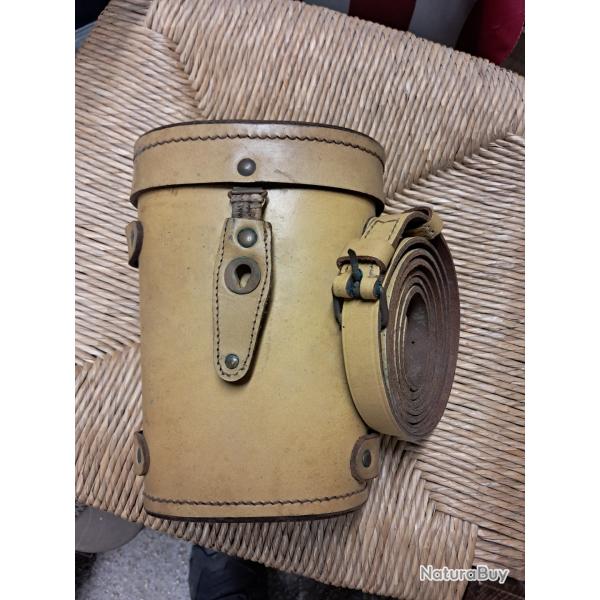 Vends �tui jaune LE pour lunette apx 806 mas 49 et 49 56