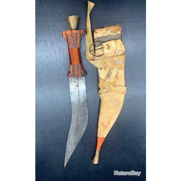 ANCIEN COUTEAU AFRICAIN AFAR / GILE, XX� SI�CLE, CORNE DE L'AFRIQUE, POUR COLLECTION