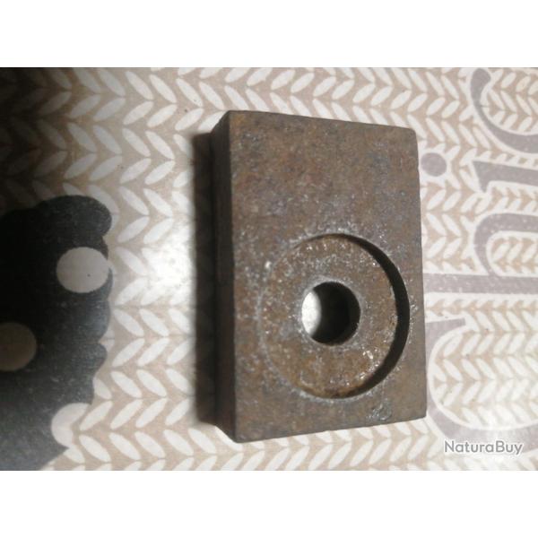 SUPPORT EN M�TAL POUR DESAMORCES LES CARTOUCHES DE CALIBRE 16