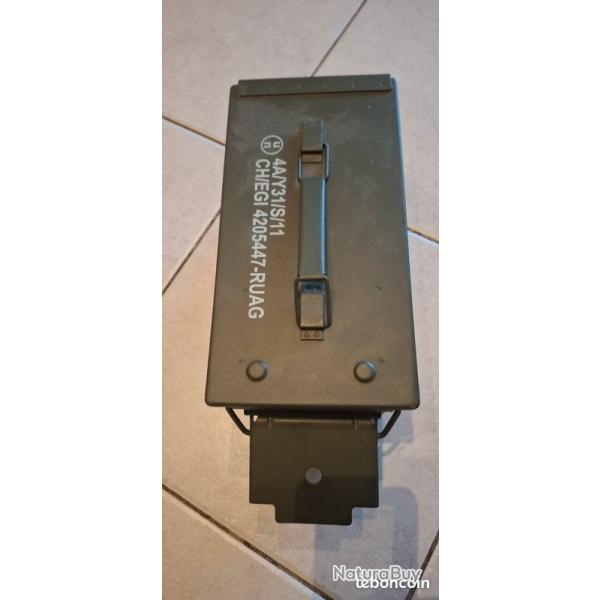 Caisse munitions m�talliques herm�tiques vide