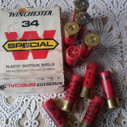10 ANCIENNES  CARTOUCHES DE COLLECTION WINCHESTER cal 12 DANS LEUR BOITE D'ORIGINE