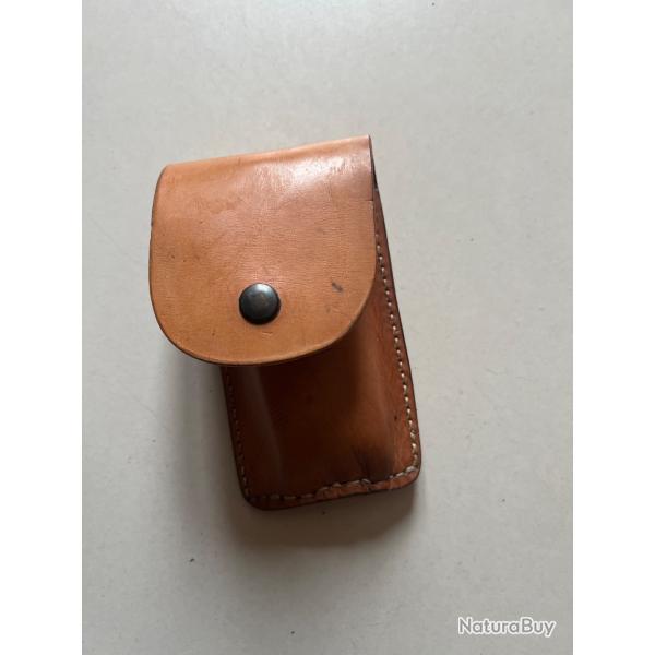 Pochette � mettre � la ceinture, porte couteau