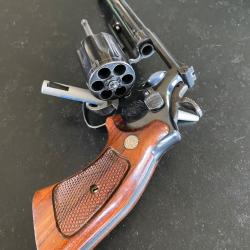 Smith & Wesson 357 mag Mod 19-5Bien lire l annonce avant d ench&eacute;rir