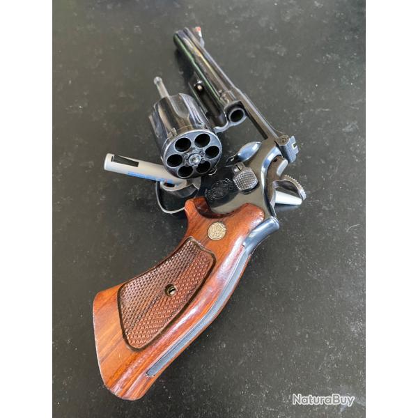 Smith & Wesson 357 mag Mod 19-5Bien lire l annonce avant d ench�rir