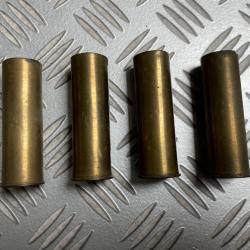 4 Etuis en laiton calibre 12  - 1� sans prix de r&eacute;serve !
