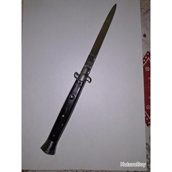 Couteau � cran d'arr�t