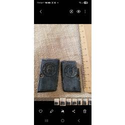 PAIRE DE PLAQUETTES QUADRILLEES POUR PISTOLET DE POCHE MONDIAL LE MIR