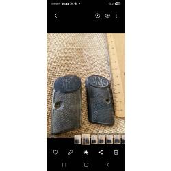 PAIRE DE PLAQUETTES DE CROSSE QUADRILLEES MARQUE FN HERSTAL BROWNING