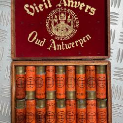 Coffret en bois de 18 Cartouches de calibre 16 - 1� sans prix de r&eacute;serve