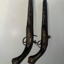Pistolets &agrave; silex style Afrique du nord