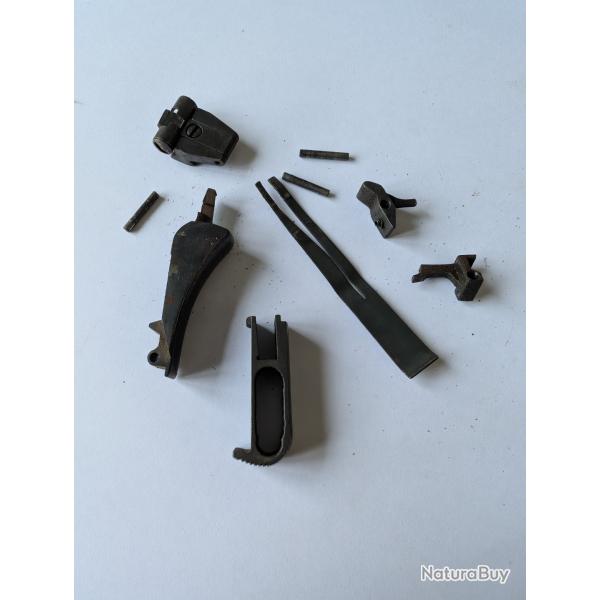 Lot de pi�ces pour pistolet FN 1022