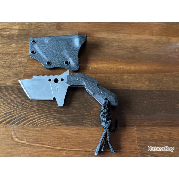 Le Cal d'Assault, couteau de cou custom par Bastinelli, neuf