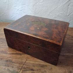 Coffret bo&icirc;te ancien   pour  pistolet et r&eacute;volver  tir duel Colt smith  and Wesson  lefaucheux