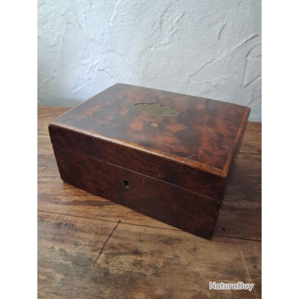 Coffret bo�te ancien   pour  pistolet et r�volver  tir duel Colt smith  and Wesson  lefaucheux