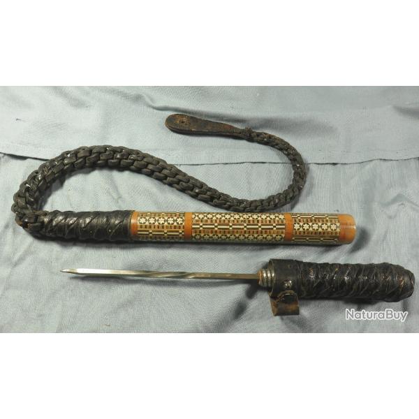 ANCIEN FOUET AVEC PIC INTERIEUR  -  AFRIQUE