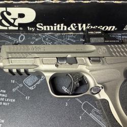 Smith and Wesson mp9 2.0 filet&eacute; or