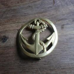 insigne de b&eacute;ret troupes de marine / b&eacute;raudy vaure  ambert