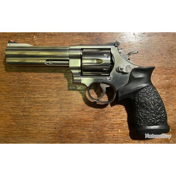 Smith & Wesson 629 Classic 44 Mag / Inox / 4 Pouces = 1� Seulement !