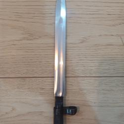 Ba&iuml;onnette militaire ancienne - Lame acier avec goutti&egrave;re