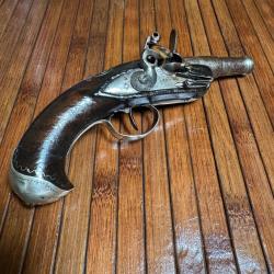 PISTOLET DE GOUSSET LUXE A SILEX DE VOYAGE TOUTES GARNITURES ARGENT