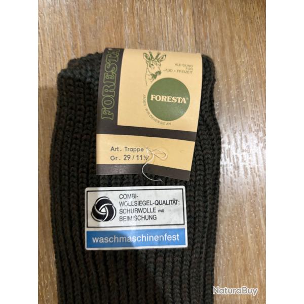 Paire de chaussettes hautes taille 45