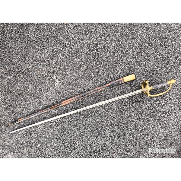 �p�e 1816 belle poign�e galuchat et filigrane avec fourreau au num�ro. L�gers chocs au fil de lame