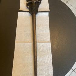 Ba&iuml;onette gras " Deny Paris 1880 " aux num&eacute;ros et son gousset " Paris 1883 "