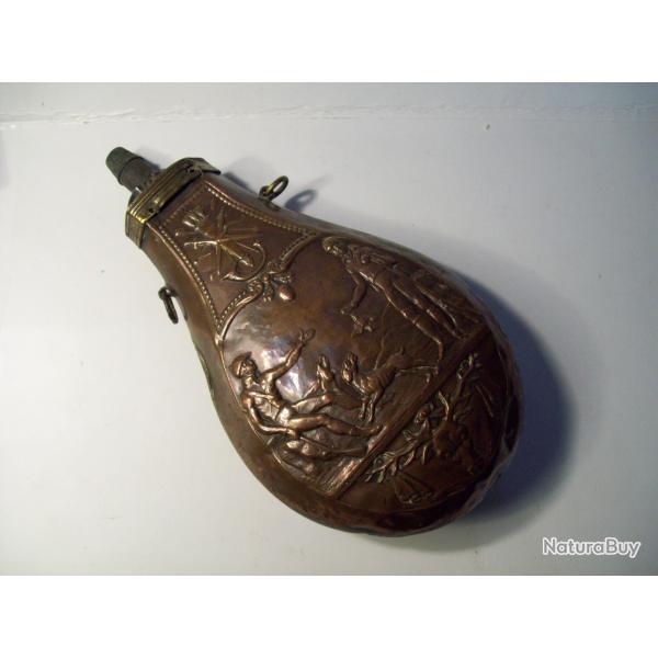 poire a poudre noire vide tr�s ancienne beau d�cors cuivre