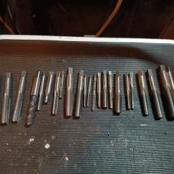 Lot tarauds professionnels imp&eacute;rial us anglais