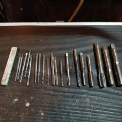 Lot tarauds sp&eacute;ciaux professionnel pour insert et rattrapage de filetage cass&eacute;