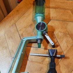 RCBS doseuse uniflow avec pied et egreneur lyman