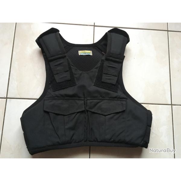 GILET PARE BALLES ET LAMES HIGHMARK COMPLET NOIR AVEC KEVLAR 3A TAILLE M. 1� sans prix de reserve.
