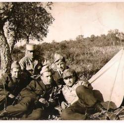 1/2 TOILE DE TENTE DE L'ARMEE FRANCAISE EPOQUE GUERRE ALGERIE, 2 SOLDATS AVAIENT CHACUN UN 1/2 DE TE