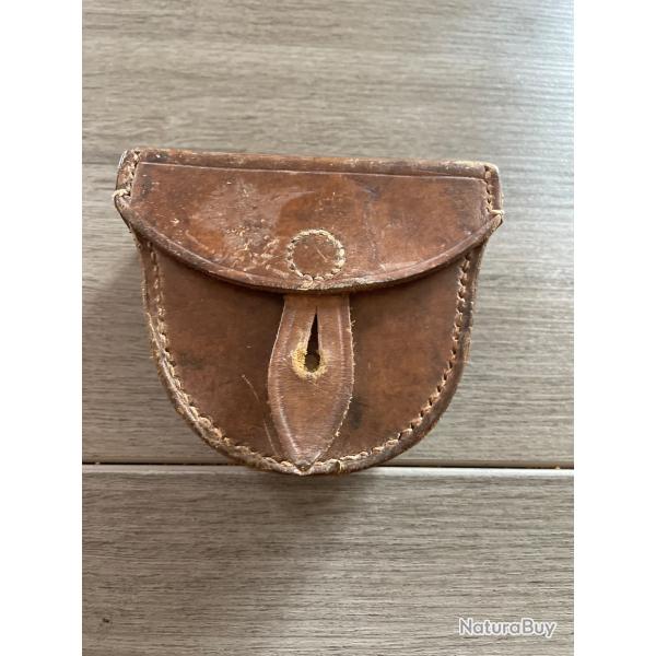 Etui de transport vide pour niveau de rechange du mortier Brandt de 81mm mod�le 1927/31.