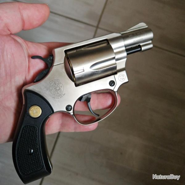 Pack d�fense pr�t a tirer REVOLVER - "SMITH ET WESSON CHIEFS SPECIAL" - CAL 9 MM - CHROME