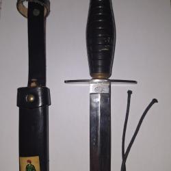 Dague B&eacute;r&ecirc;ts Rouges