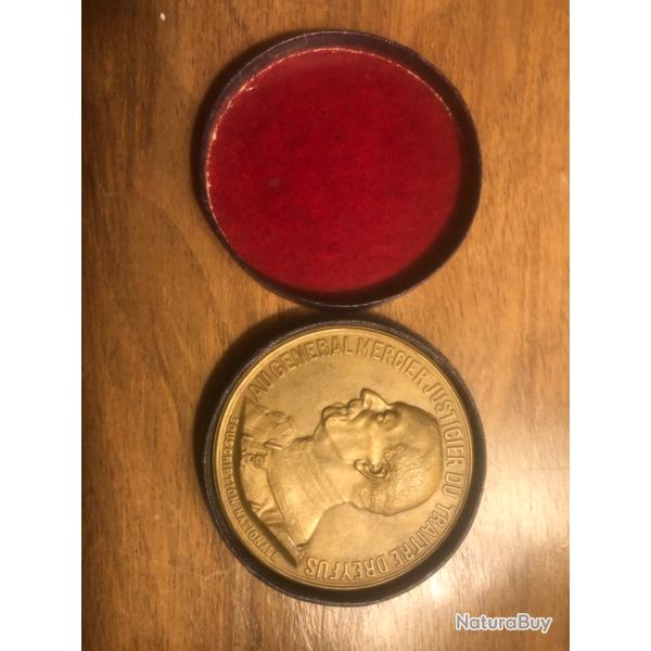 M�daille de soutien au G�n�ral Mercier