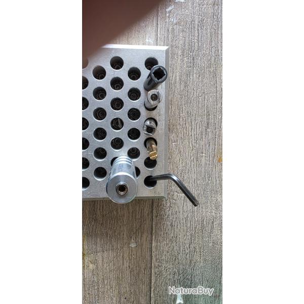 CLEFS DIVERSE DEMONTAGE  CHEMINEE POUDRE NOIRE AVEC OUTIL