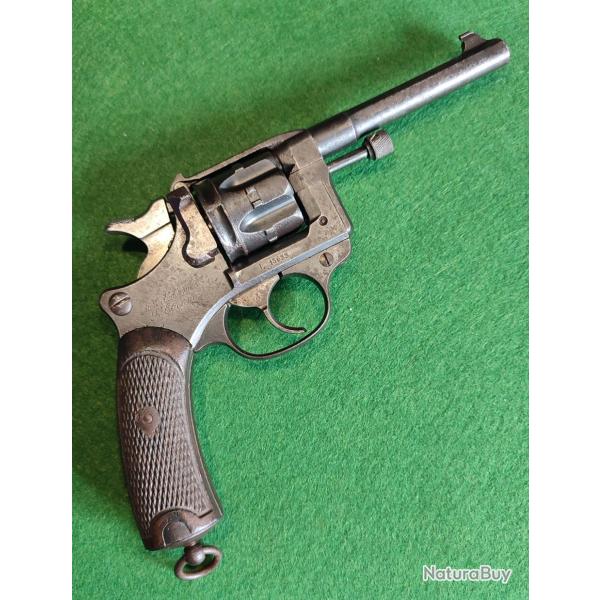 R�volver MAS 1892 de 1922 en calibre 8mm Lebel