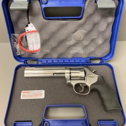 SMITH ET WESSON mod&egrave;le 686 INOX 6'' NEUF cip 2023
