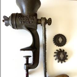 Ancien Hachoir &agrave; Viande Vintage Manuel Bolinder's Ideal N&deg;2 Made in Sweden