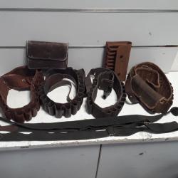 Lot de cartouchieres et bretelles